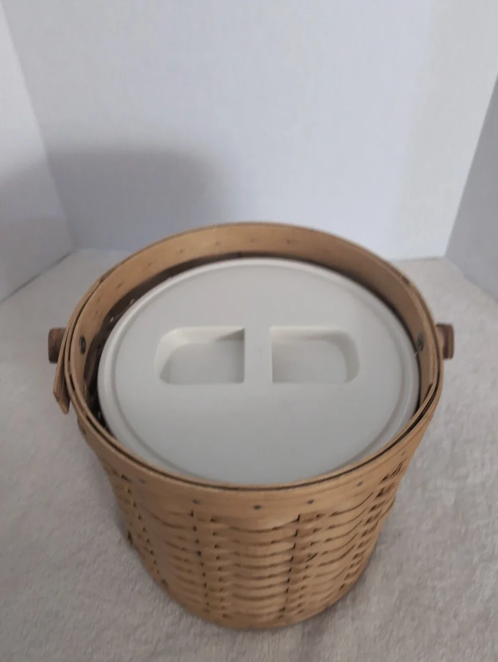 Vintage 2003 Longaberger Ice Bucket Basket With Lid, Liner & Insulated Protector